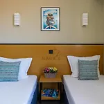 Hotel Albatros New Town 3*