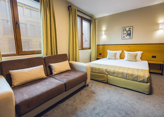 Hotell Albatros New Town 3*