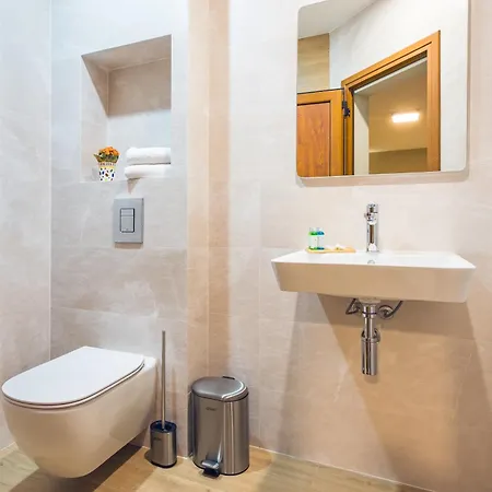 Hotel Albatros New Town 3*